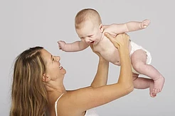 Опасно ли естественное родительство?