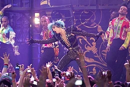 Леди Гага, Джастин Бибер и Селена Гомес стали главными героями MuchMusic Video Awards