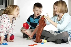 Чего хотят дети и их родители на Новый Год