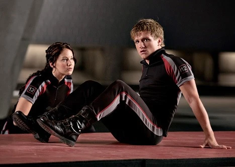 Голодные игры бросают вызов Сумеркам