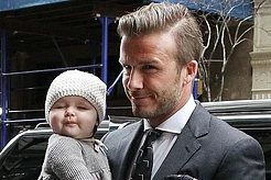 Дочка Бекхэмов названа самым стильным ребёнком