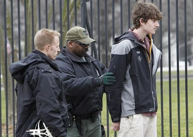 Конор Кеннеди и Дэрил Ханна арестованы возле Белого дома