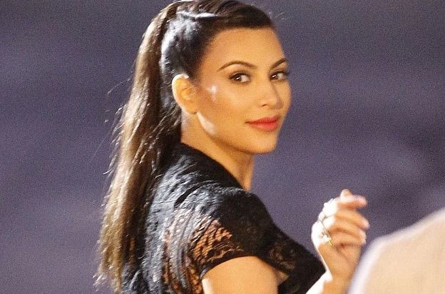 Ким Кардашян ищет обручальные кольца