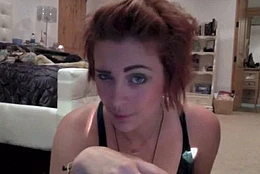 Пэрис Джексон перевезли в больницу, где умер её отец