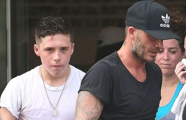 Дэвид и Бруклин Бекхэм попали в аварию