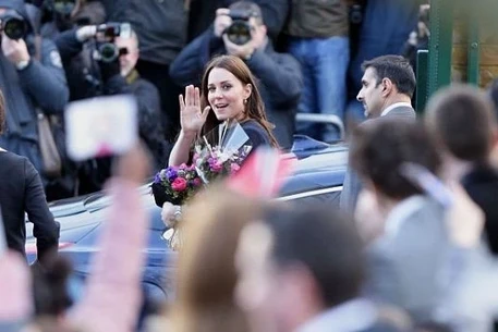 Беременная Кейт Миддлтон пришла в школу