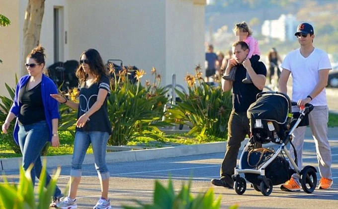 Эштон Катчер проболтался о поле своего второго ребёнка