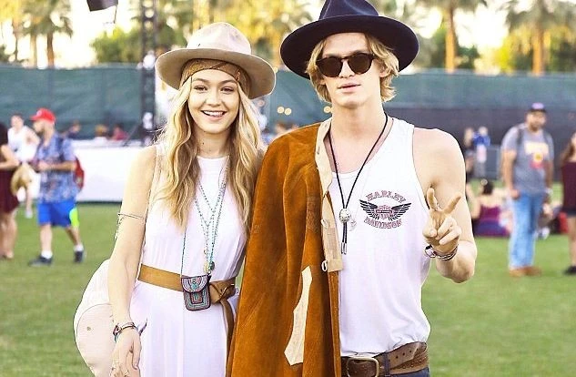 Коди Симпсон и Джиджи Хадид расстались