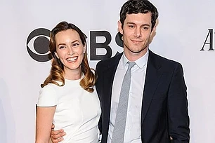 Лейтон Мистер беременна