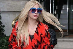 Леди Гага станет приглашённым редактором Vogue