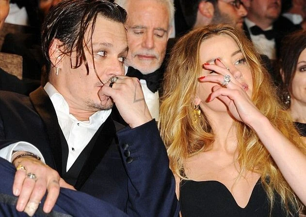 Эмбер Хёрд согласится на развод и 8 миллионов долларов, если Джонни Депп признается в совершении бытового насилия