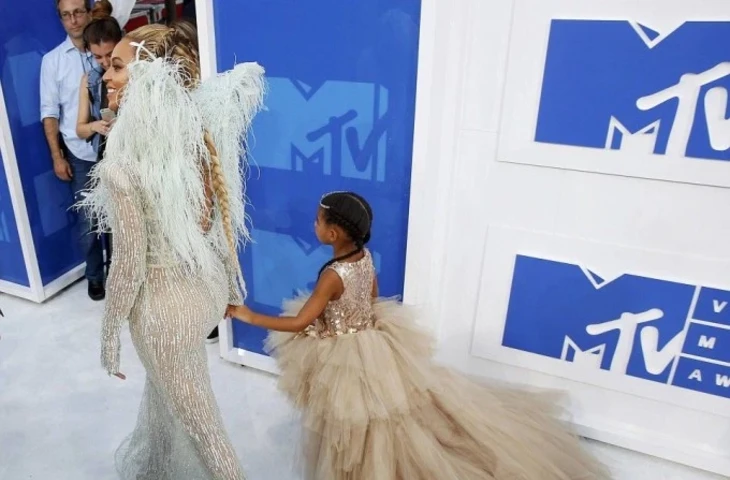 Лучшие и худшие наряды MTV Video Music Awards 2016