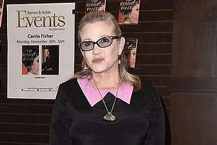 Кэрри Фишер умерла в больнице