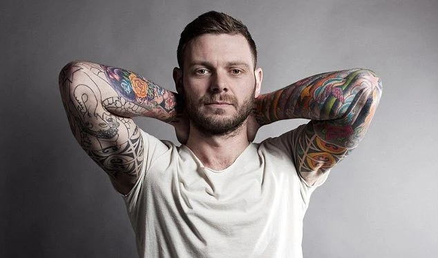 Чем отличаются люди с татуировками