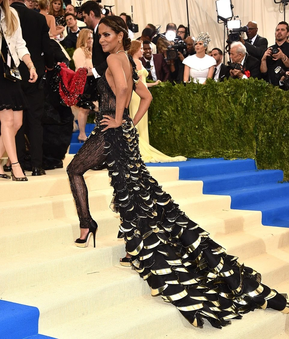 Лучшие и худшие наряды Met Gala 2017