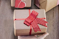 Советы парням: Что подарить своей возлюбленной?