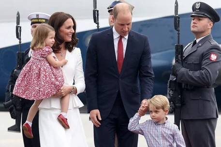 Принц Уильям и Кейт Миддлтон с детьми прибыли в Варшаву