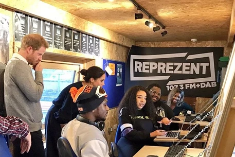 Принц Гарри и Меган Маркл посетили радиостанцию в Лондоне