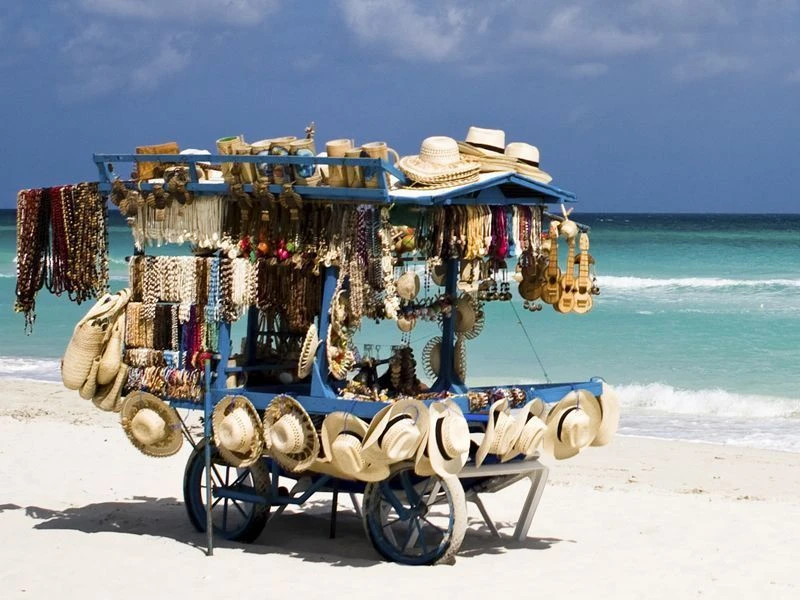 В Италии будут штрафовать туристов за покупку подделок