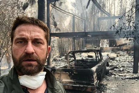 Пожар в Калифорнии уничтожил дома голливудских знаменитостей