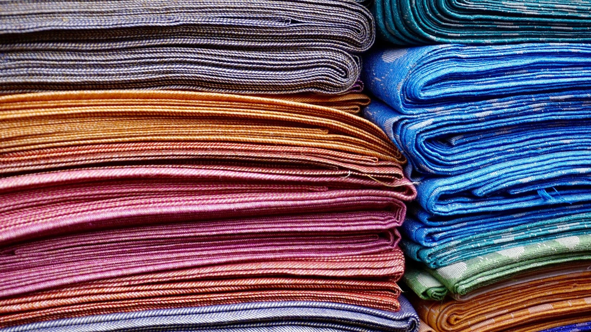 Ткани для пошива платьев