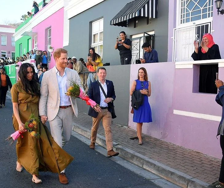Меган Маркл удивила выбором одежды для тура по Южной Африке