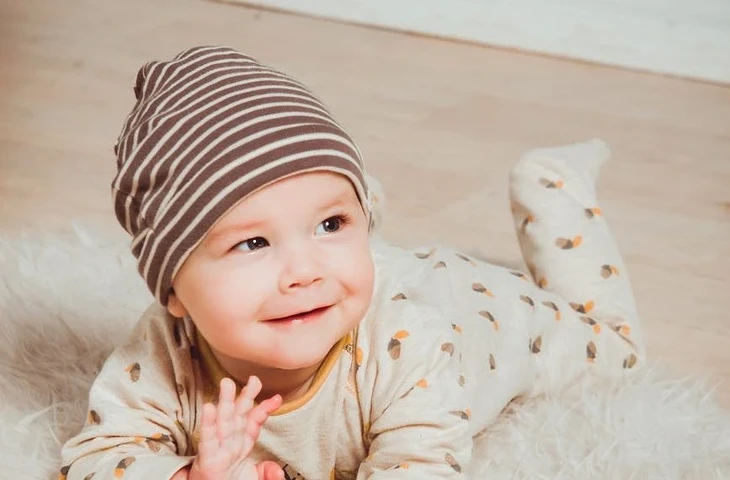 Выбираем одежду для новорожденного: 7 практичных советов