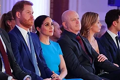 Принц Гарри и Меган Маркл впервые вышли в свет после объявления о сложении полномочий