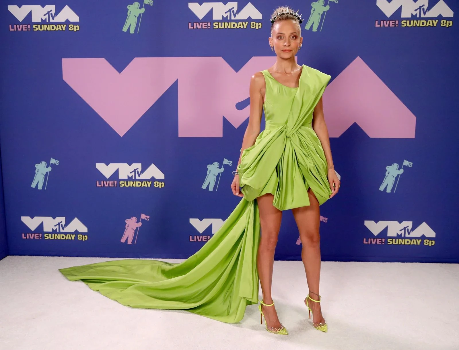 Лучшие и худшие наряды  MTV Video Music Awards 2020