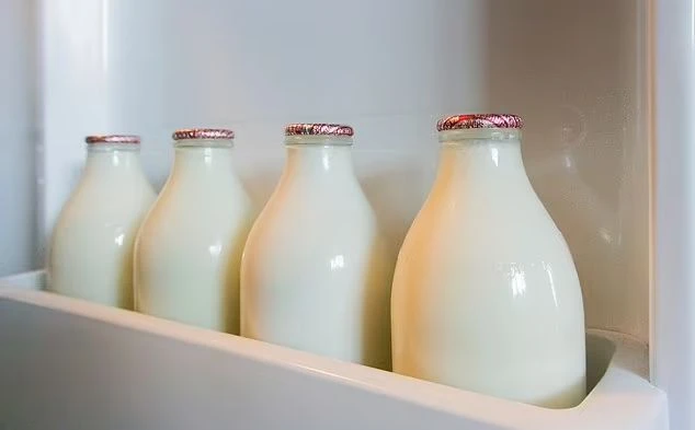 В стеклянных бутылках молоко вкуснее