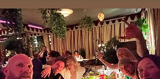 Джиджи Хадид отпраздновала день рождения с Брэдли Купером