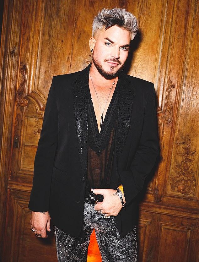 Адам Ламберт обрел известность в шоу American Idol, а затем сделал успешную сольную карьеру и заменил покойного Фредди Меркьюри в качестве нового фронтмена группы Queen (на фото в мае).
