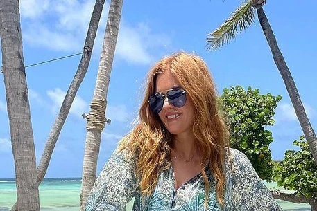 Айла Фишер наслаждается жизнью после расставания с мужем Сашей Бароном Коэном