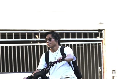 Пакс, 20-летний сын Анджелины Джоли, находится в «стабильном» состоянии после госпитализации