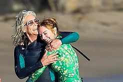 Последние дни на съемочной площадке «Чумовой пятницы»: Линдси Лохан и Джейми Ли Кертис прощаются