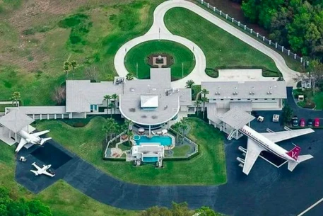 Строительство за гранью обыденного: необычные дома знаменитостей