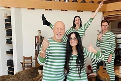 Деми Мур научилась принимать «красоту» борьбы Брюса Уиллиса с деменцией