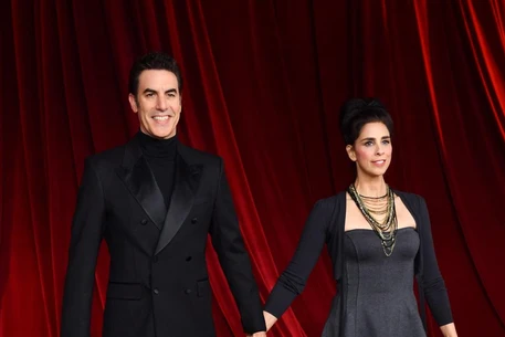 Нет романа: Саша Барон Коэн и Сара Сильверман — просто друзья