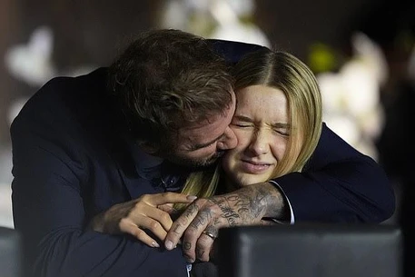 Семейный выход Дэвида Бекхэма на футбол