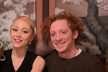 Итан Слейтер в непринужденном стиле