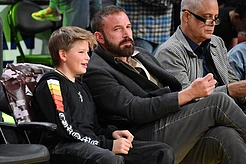 Бен Аффлек отращивает бороду