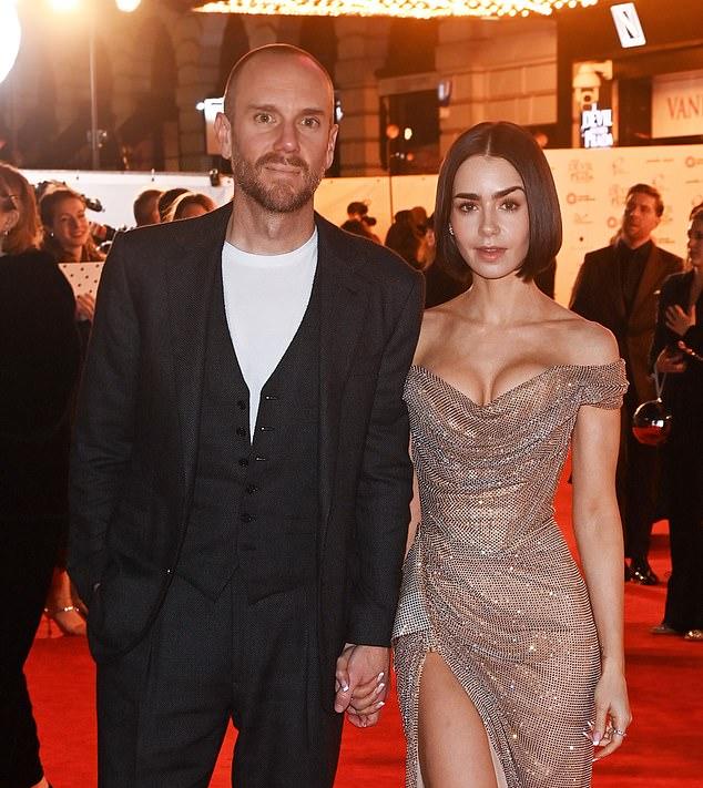 Лили Коллинз блистала на премьере мюзикла &#171;Дьявол носит Prada&#187;
