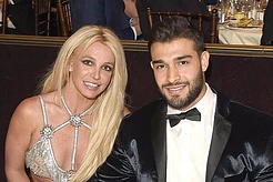 Бритни Спирс официально развелась с Сэмом Асгари в свой 43-й день рождения