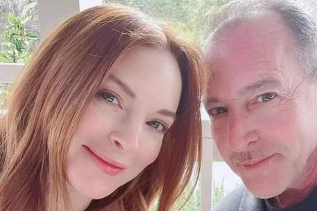 Линдси Лохан украсила дом к праздникам