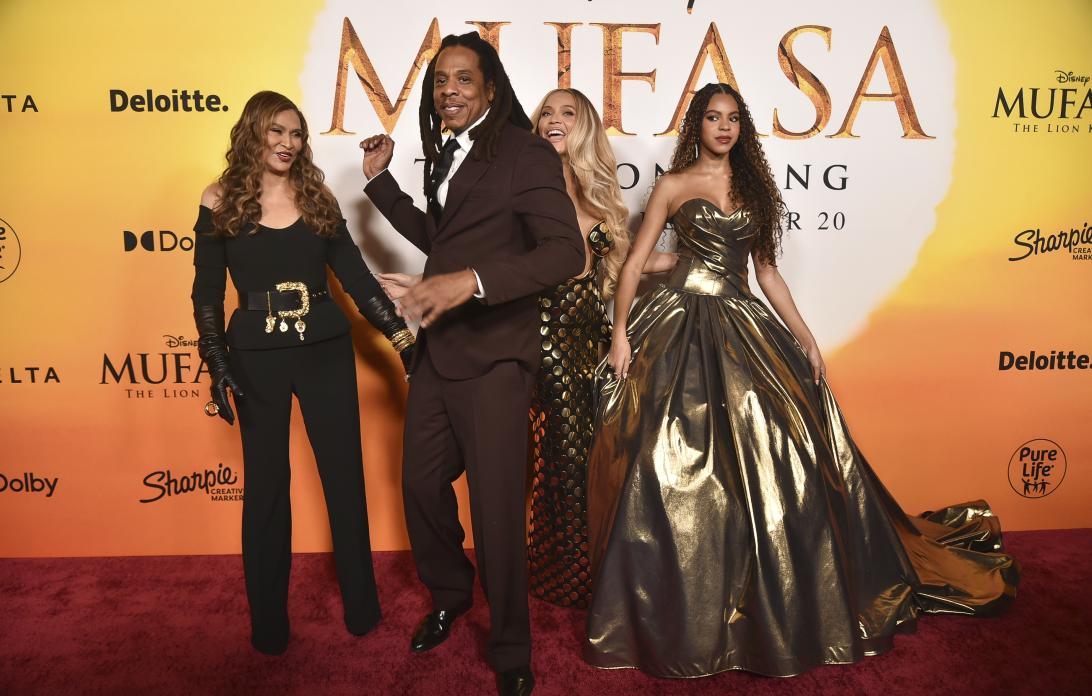 Тина Ноулз, Jay-Z, Бейонсе и Блю Айви Картер на премьере Disney