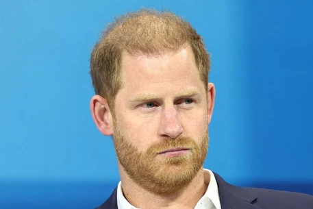 Отношения принца Гарри с семьей остаются напряженными после серии резких нападок на королевскую семью