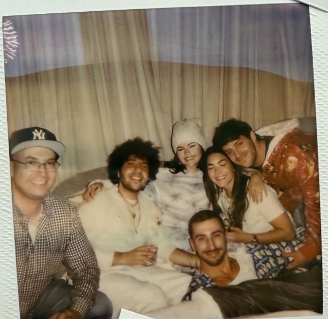 Селена Гомес и Бенни Бланко отпраздновали Рождество и Хануку