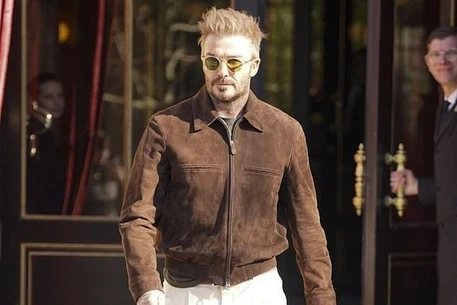 Дэвид Бекхэм замечен в Париже накануне показа своей жены Виктории