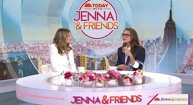В эфире "Today With Jenna And Friends" Pretty Baby рассказала Дженне Буш Хагер о посещении поместья Бушей.