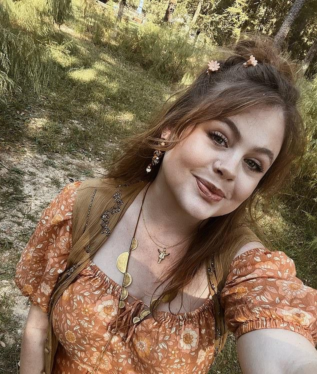 Купер, уроженка Техаса, рассказала, что записала этот момент, чтобы показать друзьям.